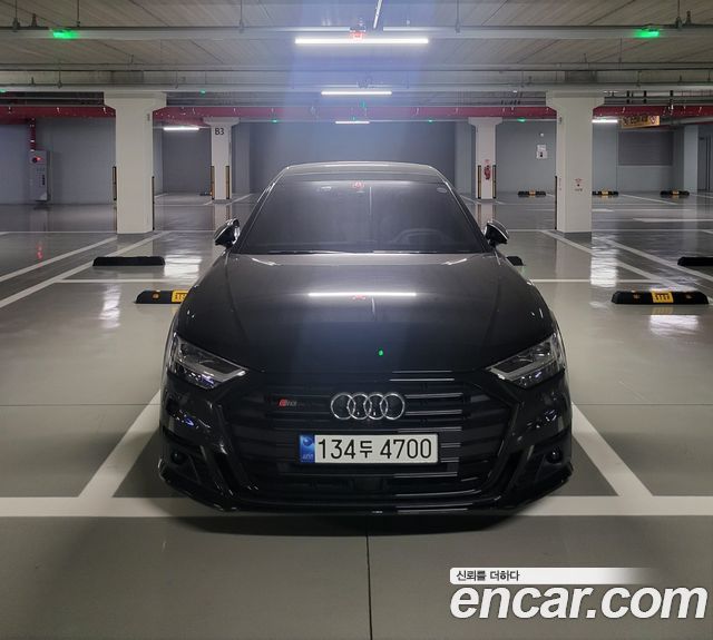 Audi S8 D5 4.0 TFSI Quattro LWB - фото 2
