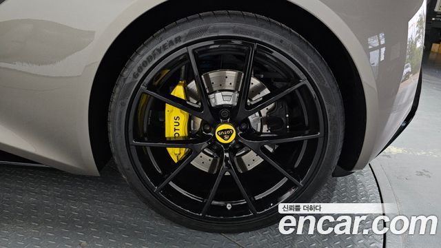 Lotus Emira 3.5 - фото 4