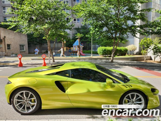 Mclaren Artura 3.0 Coupe - фото 0