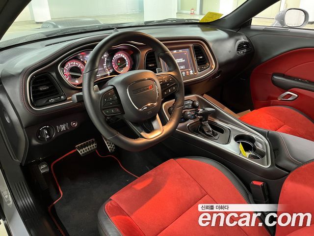 Dodge Challenger 5.7 - фото 3