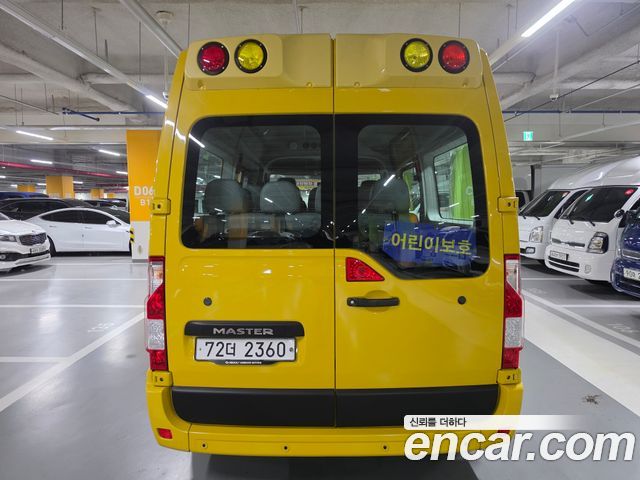 Renault Samsung Master School Bus 20-Seater - фото 3