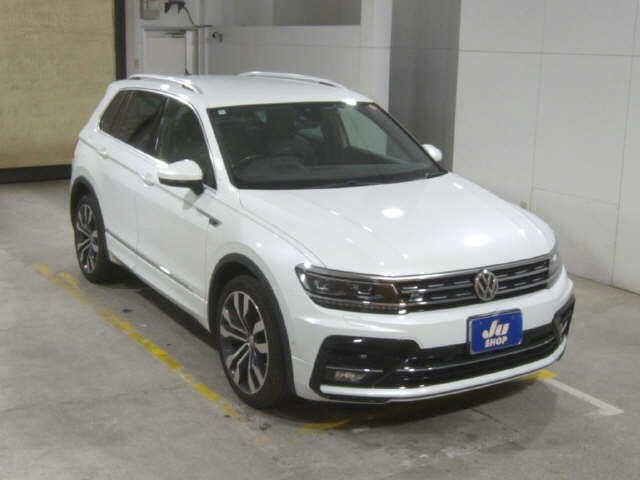 VOLKSWAGEN TIGUAN 2020, фото 1