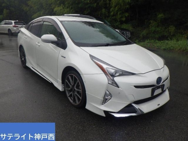 TOYOTA PRIUS 2018, фото 1