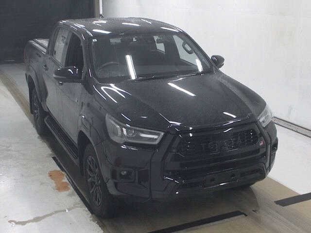 TOYOTA HILUX 2023, фото 1