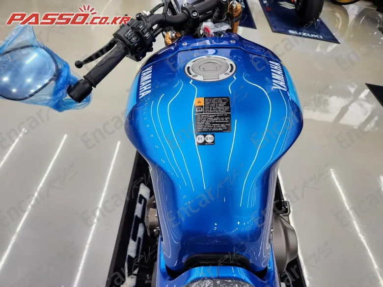 YAMAHA XSR 900 - фото 3