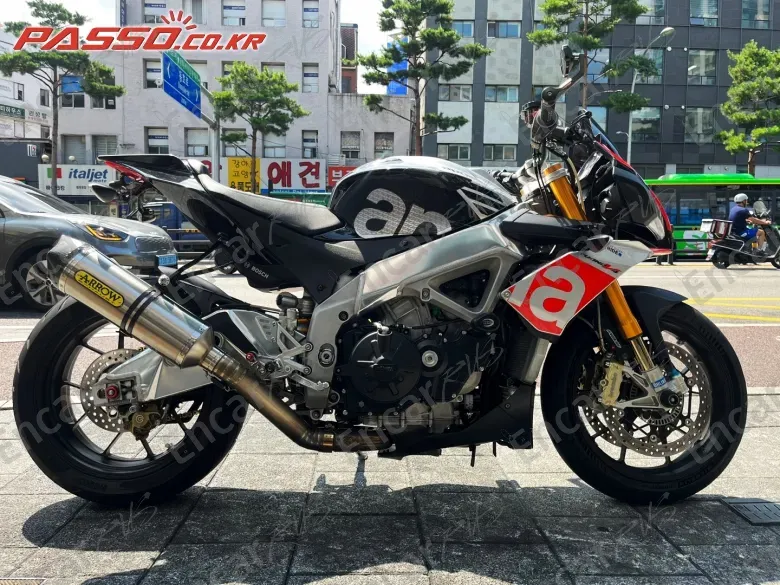 APRILIA TUONO V 4 1100 FACTORY - фото 0