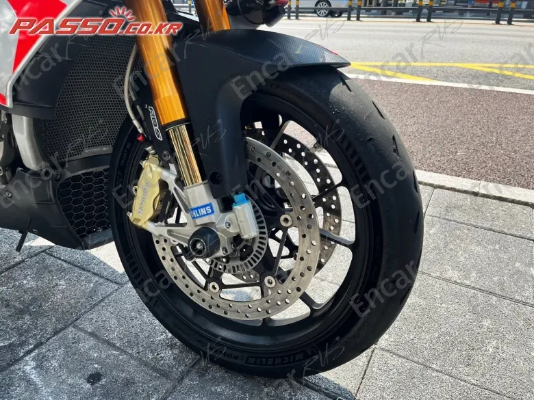APRILIA TUONO V 4 1100 FACTORY - фото 4