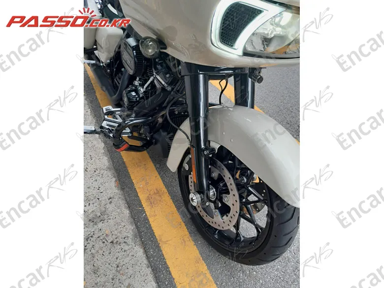 Harley-Davidson Road Glide Special - фото 5