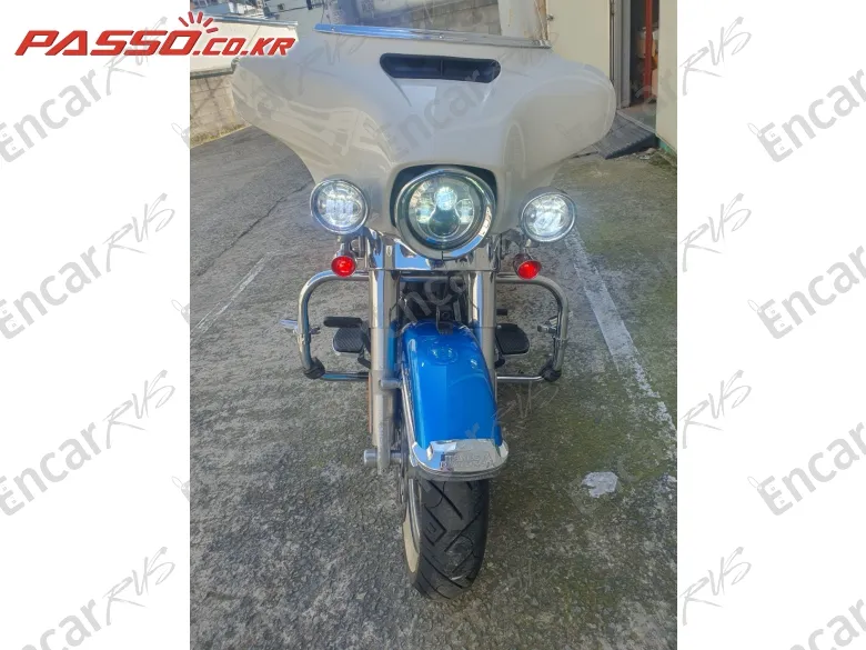HARLEY-DAVIDSON ELECTRA GLIDE REVIVAL - фото 4