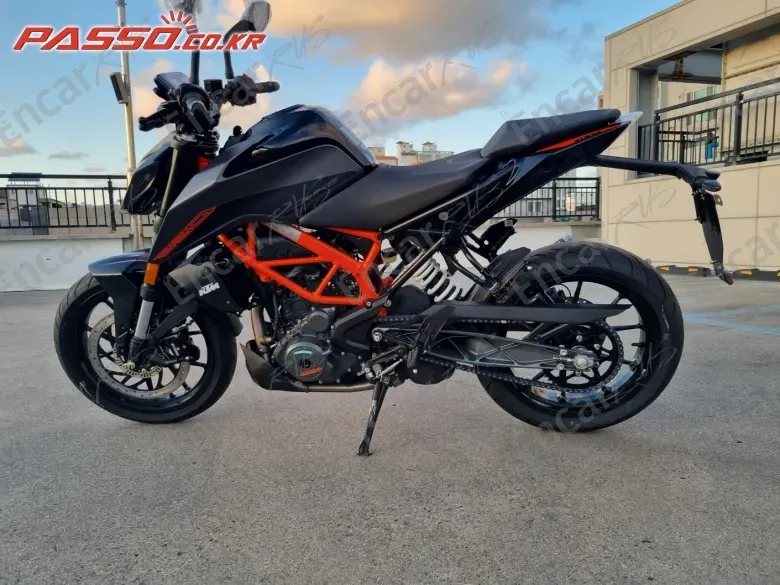 Ktm 390 Duke - фото 1