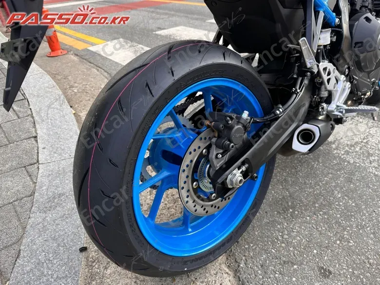 Suzuki Gsx 8 S - фото 5