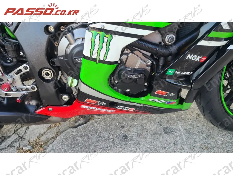 Kawasaki Zx 10 R - фото 4