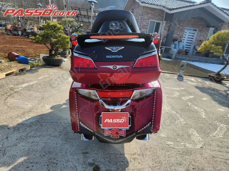 HONDA GOLDWING 1800 - фото 2