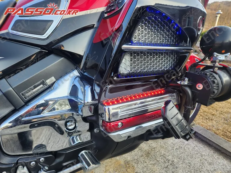 HONDA GOLDWING 1800 - фото 4