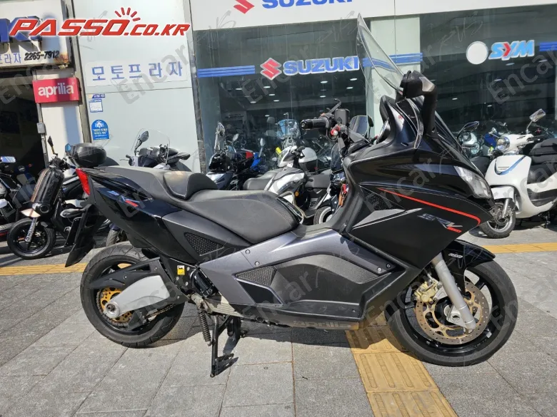 Aprilia Srv 850 - фото 0