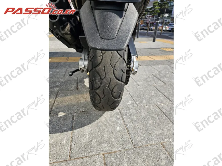Aprilia Srv 850 - фото 5