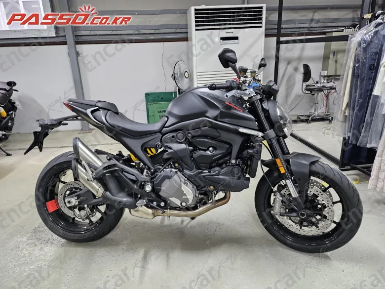 Ducati Monster 937 - фото 3