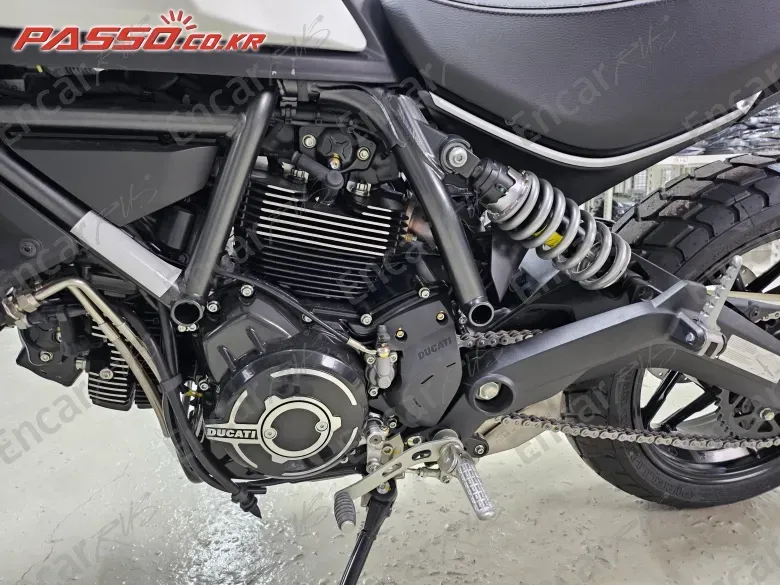 Ducati Scrambler Icon - фото 3