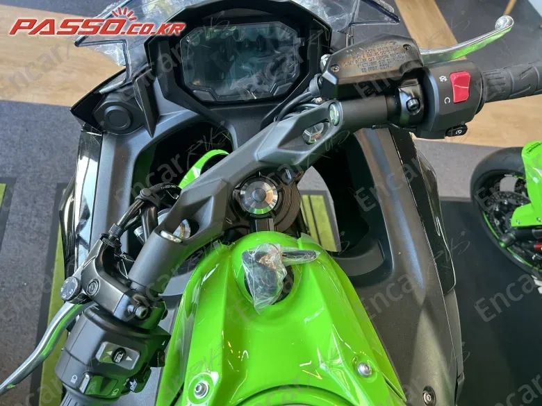 Kawasaki Ninja 650 Abs - фото 3