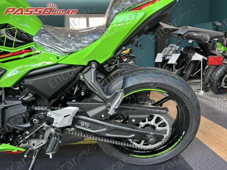 Kawasaki Ninja 650 Abs - фото 5