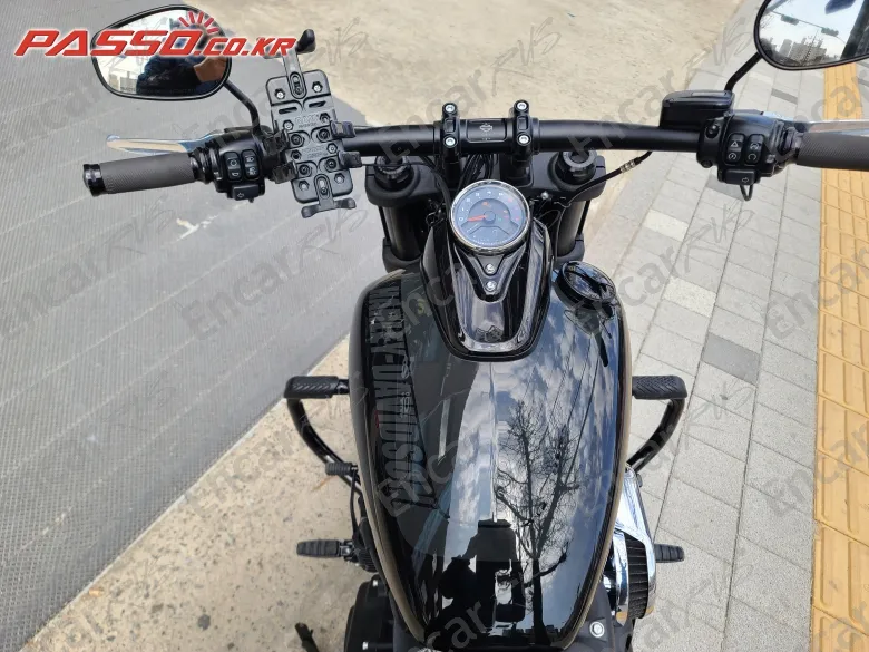 Harley-Davidson Fat Bob 107 - фото 3
