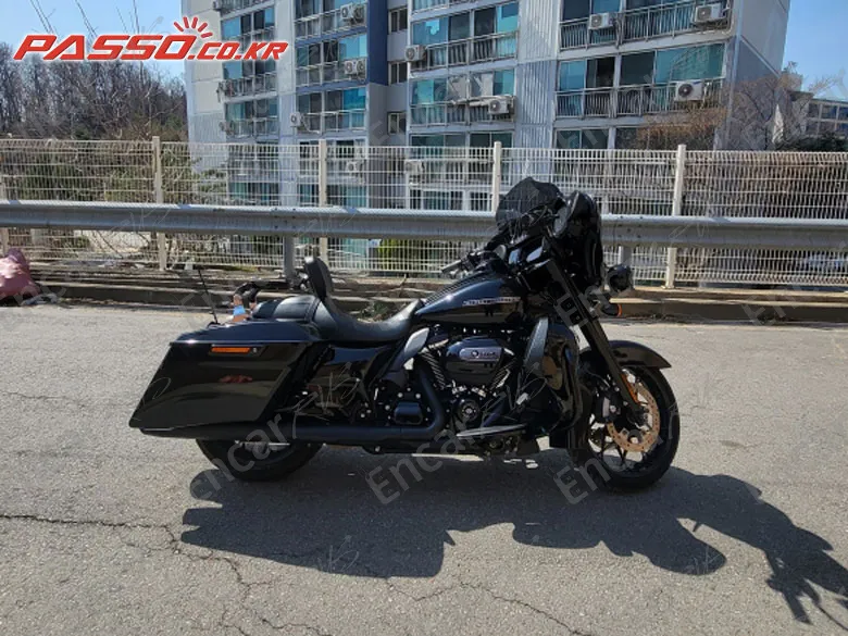 Harley-Davidson Flhxs Street Glide Special - фото 0