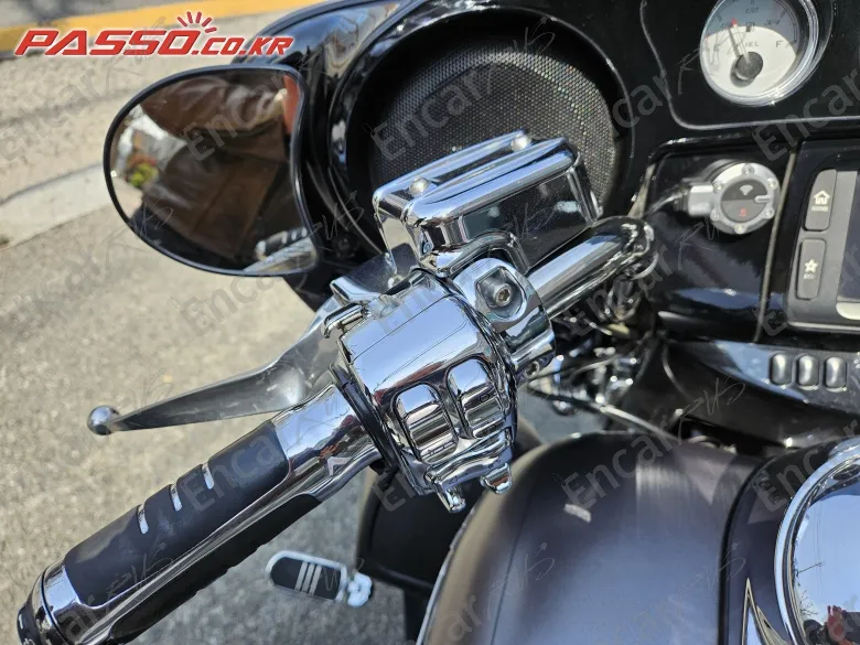 HARLEY-DAVIDSON FLHX - фото 5
