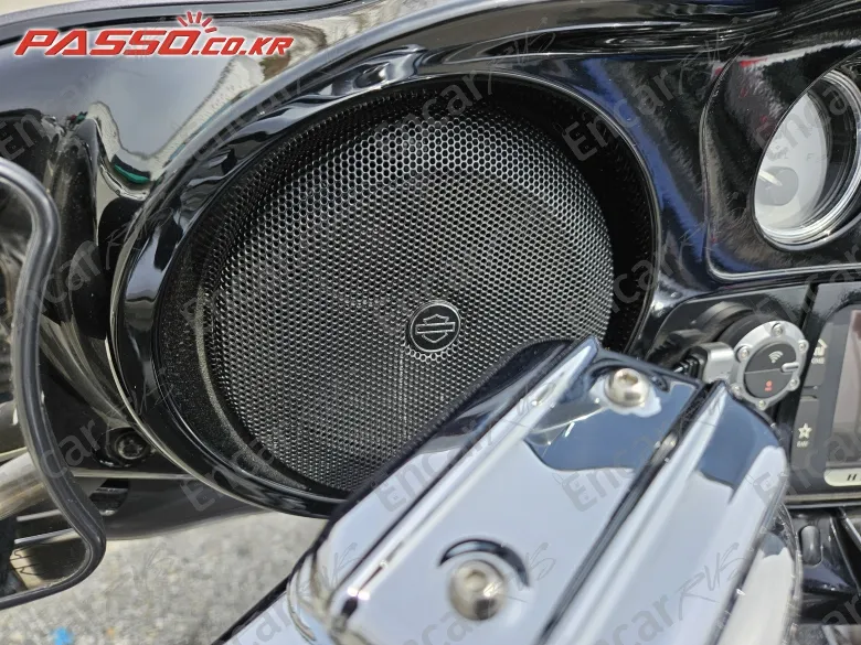 HARLEY-DAVIDSON FLHX - фото 6