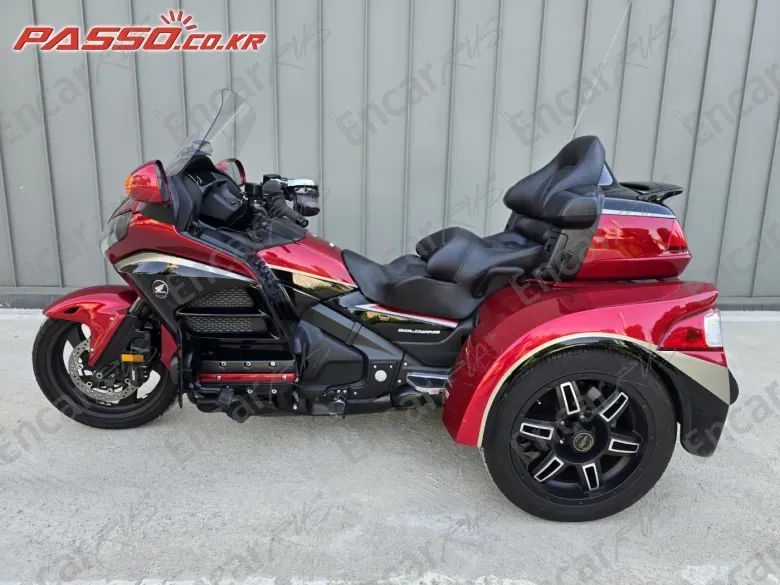 HONDA GOLDWING 1800 - фото 1