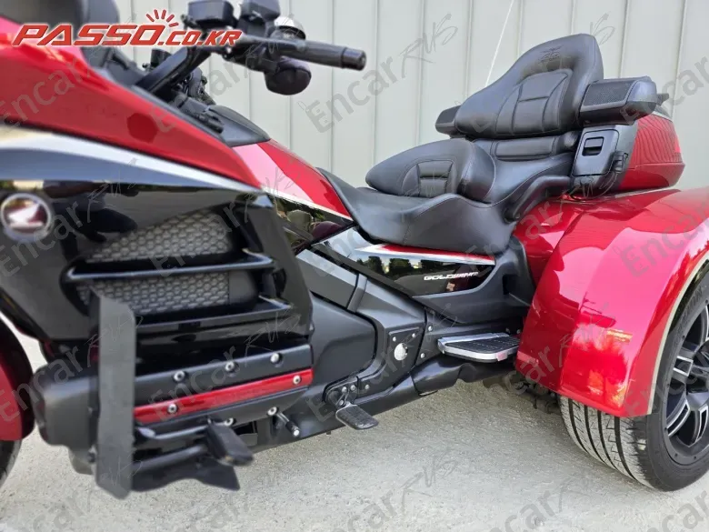 HONDA GOLDWING 1800 - фото 3