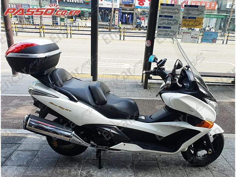 HONDA SILVER WING 600 - фото 0