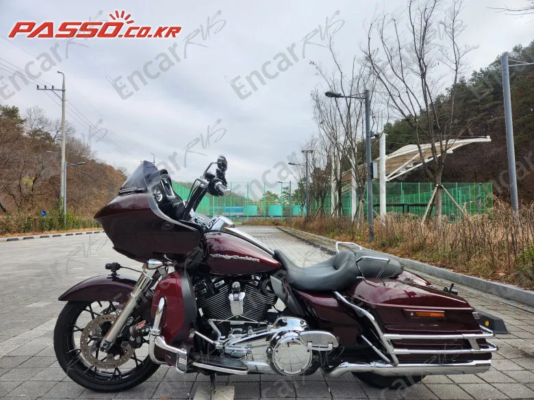 HARLEY-DAVIDSON ROAD GLIDE SPECIAL - фото 1
