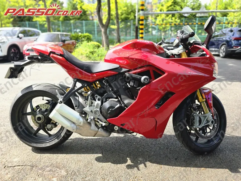 Ducati Supersport S - фото 0