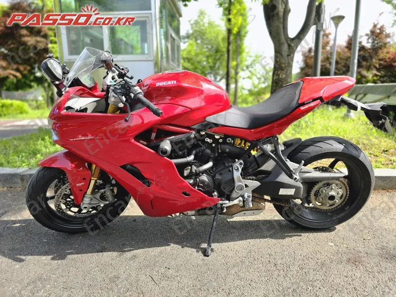 Ducati Supersport S - фото 1