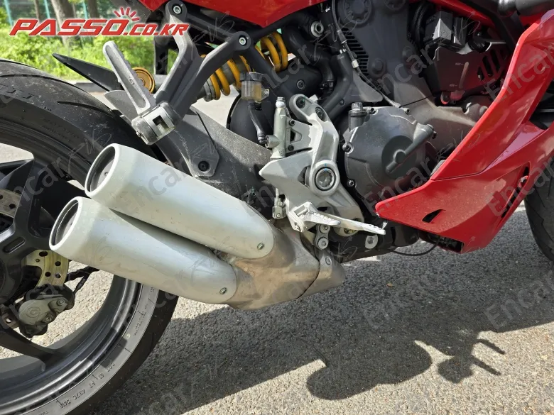 Ducati Supersport S - фото 4