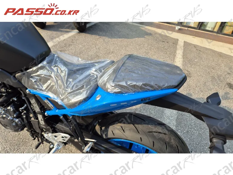 Suzuki Gsx 8 S - фото 6