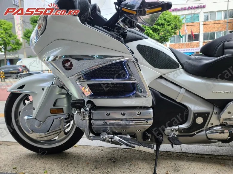 HONDA GOLDWING 1800 - фото 4