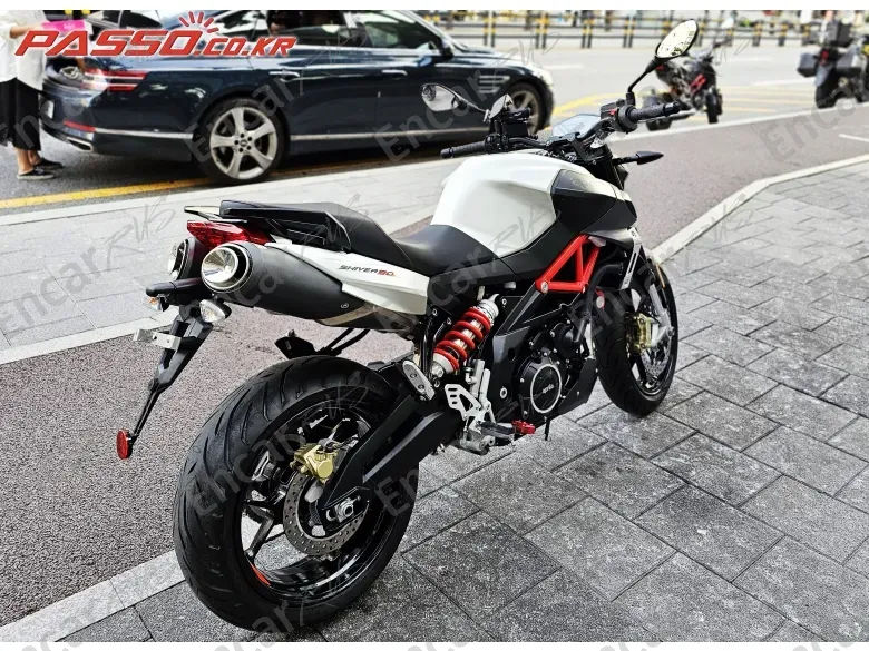 Aprilia Shiver 900 - фото 2