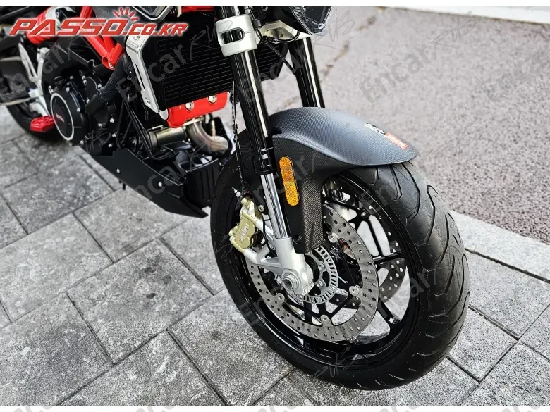 Aprilia Shiver 900 - фото 5