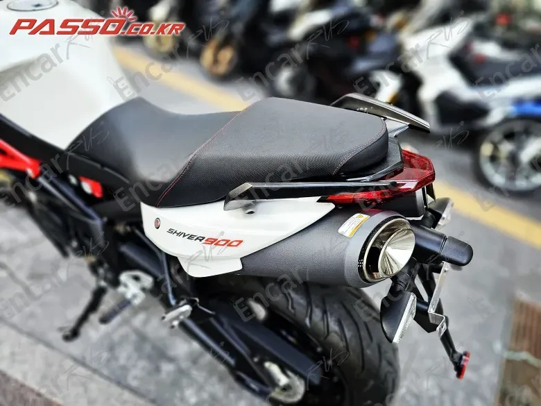 Aprilia Shiver 900 - фото 6