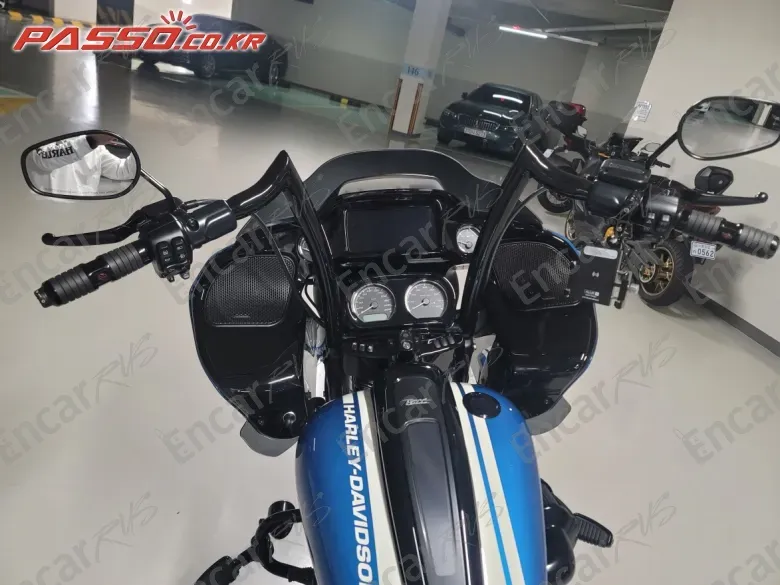 HARLEY-DAVIDSON ROAD GLIDE ST - фото 3