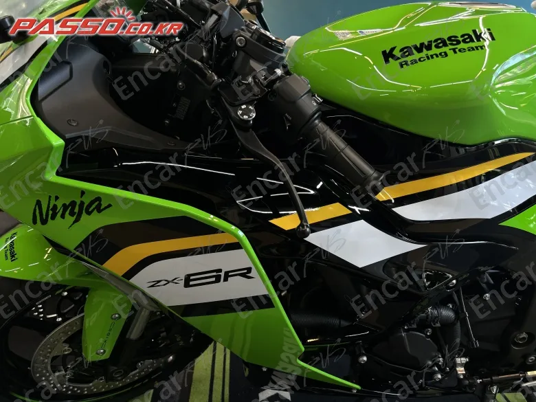 Kawasaki Zx 6 R - фото 6