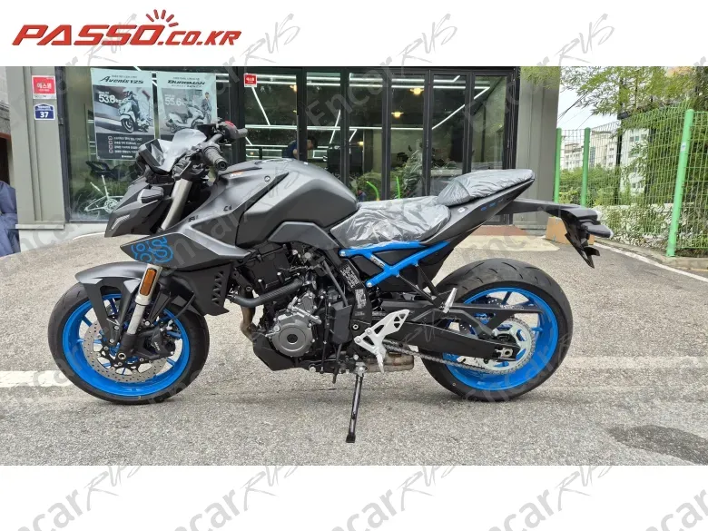 Suzuki Gsx 8 S - фото 1