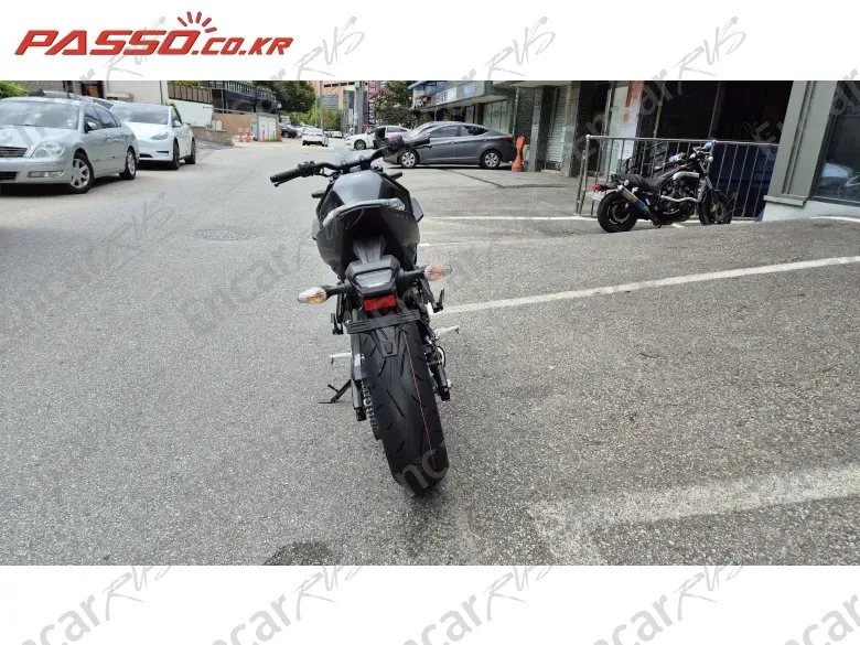 Suzuki Gsx 8 S - фото 2