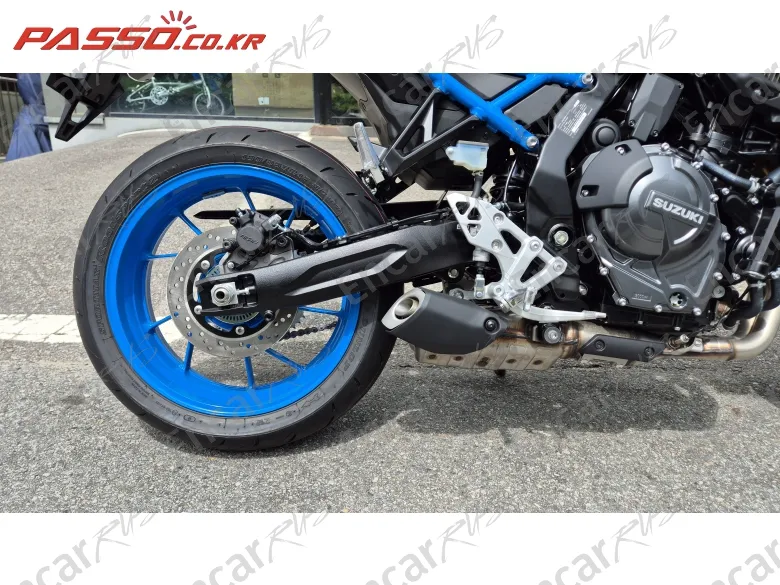 Suzuki Gsx 8 S - фото 6