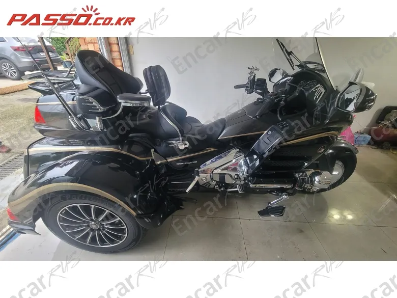 HONDA GOLDWING 1800 - фото 0