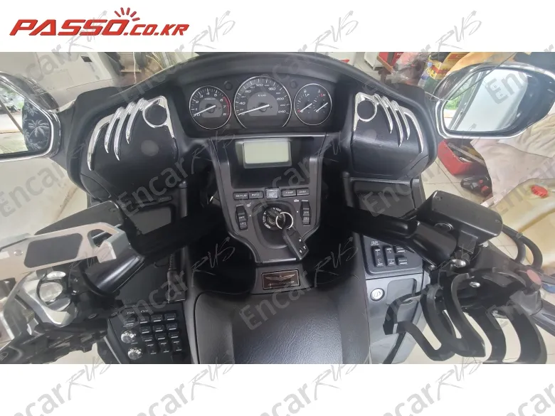 HONDA GOLDWING 1800 - фото 3