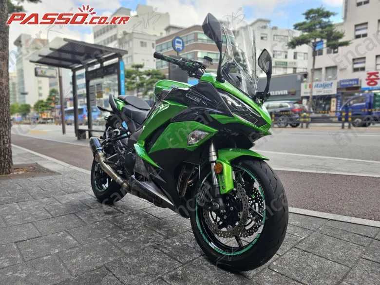 KAWASAKI Z 1000 SX - фото 2