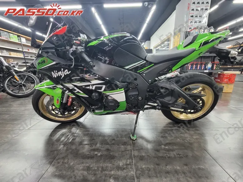 Kawasaki Zx 10 R - фото 1