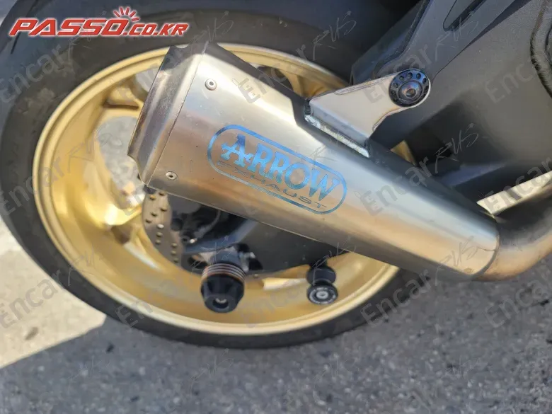 Kawasaki Zx 10 R - фото 6
